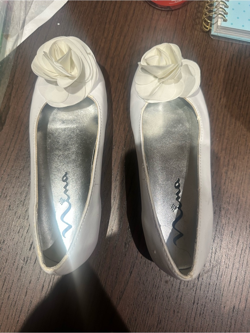 Nina Ivory Flower Ballet Flats
